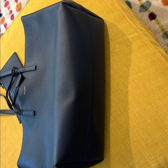 Saint Laurent Black Leather Tote - Picture 6 of 7